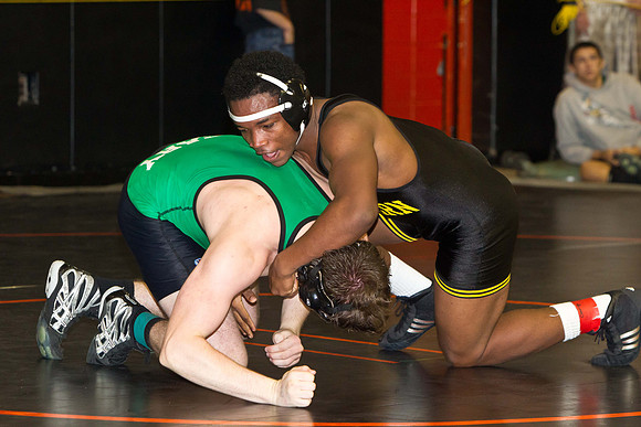 SP.120112.WRESTLE.JLK-7