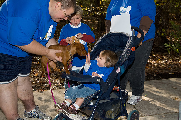 ALL Hunters Hope Walk 2010 photos by Jim Kenny-7