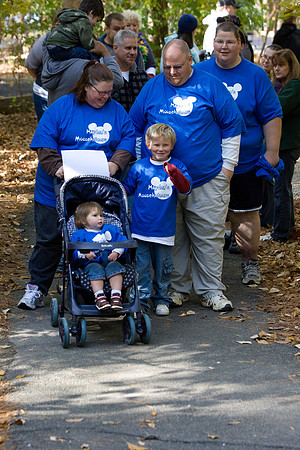 ALL Hunters Hope Walk 2010 photos by Jim Kenny-17