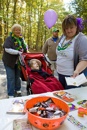 Hunters Hope Walk 2010 photos by Jim Kenny-7