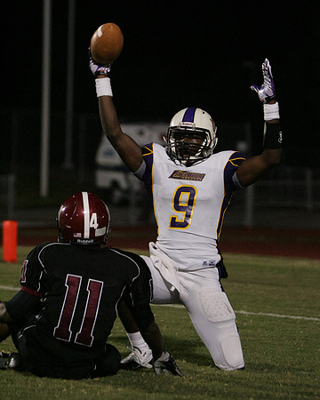 SP.101411.FOOTBALL.JLK-5