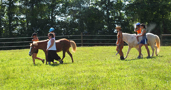 2011-06-02  Wylma McCrary(TheraputicRiding@SnowCampRd)  079